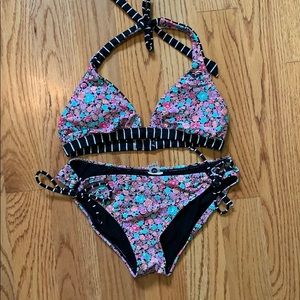Roxy reversible bikini